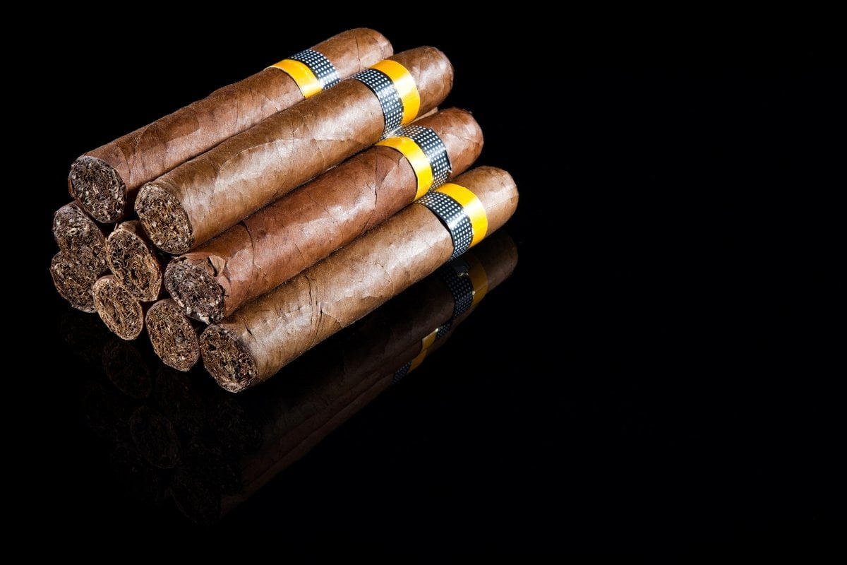 MachineMade Cigars Crafting an Enjoyable Smoke Experience Without Skimping on Quality