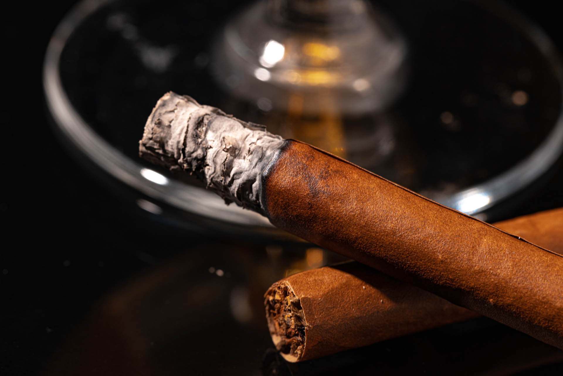 LUBINSKI Cigar Glue Cracked Cigar Wrapper Repair 100% National Crack Sealer  Repaire Unraveling Damage Cigars Accessories CS-013