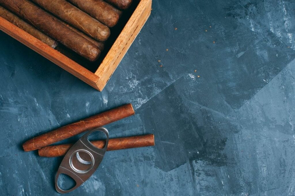 Cigars in a wooden box.